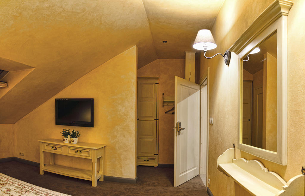 Calvados Hotell Ruda Slaska Rom bilde