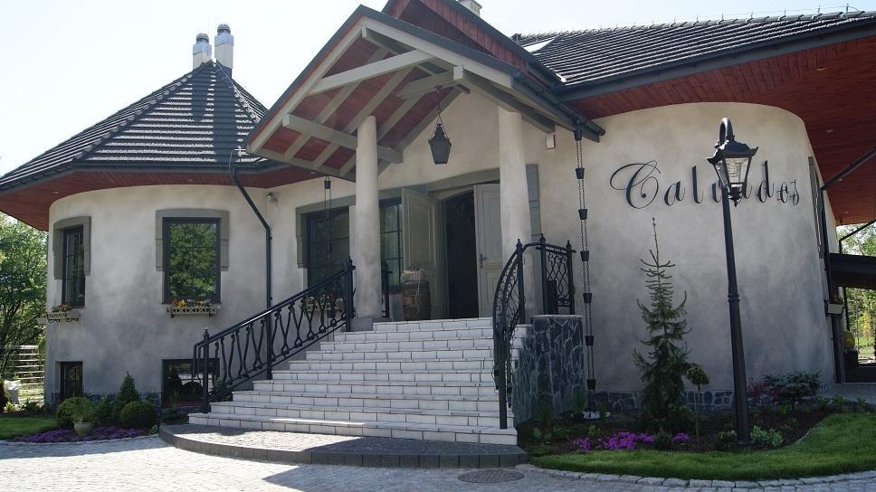 Calvados Hotell Ruda Slaska Eksteriør bilde